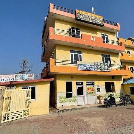 Sandhu Hotel & Restaurant Una  Bagian luar foto